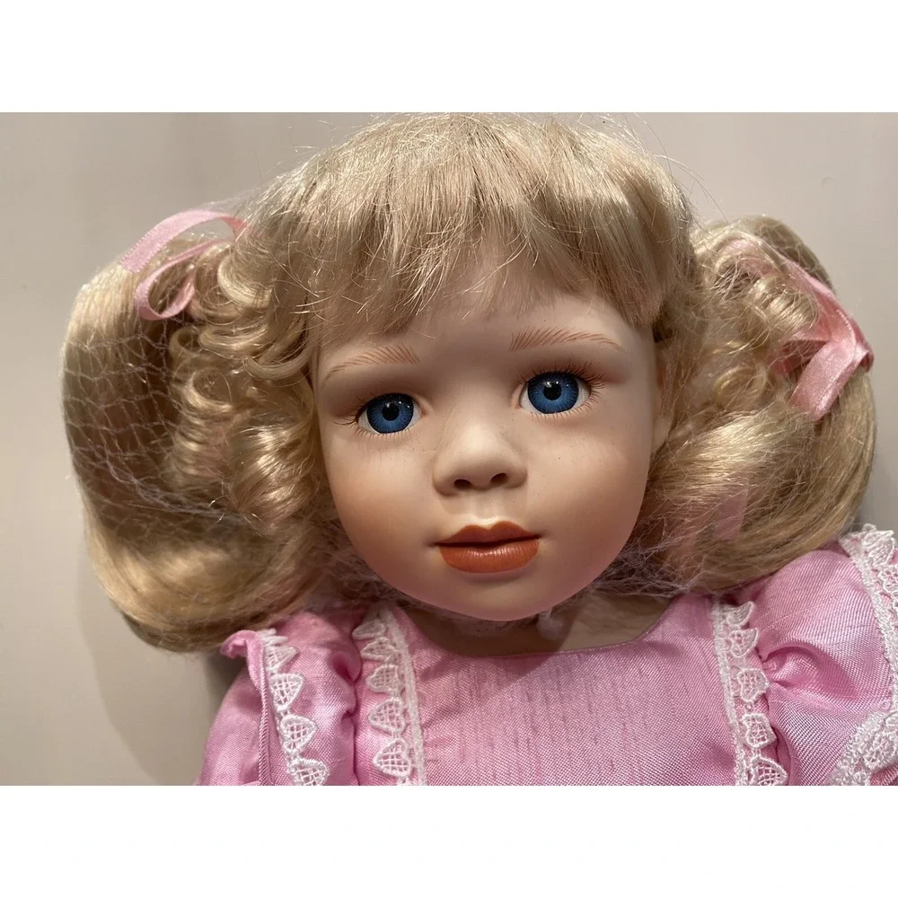 Elite Doll Collection excellent comes